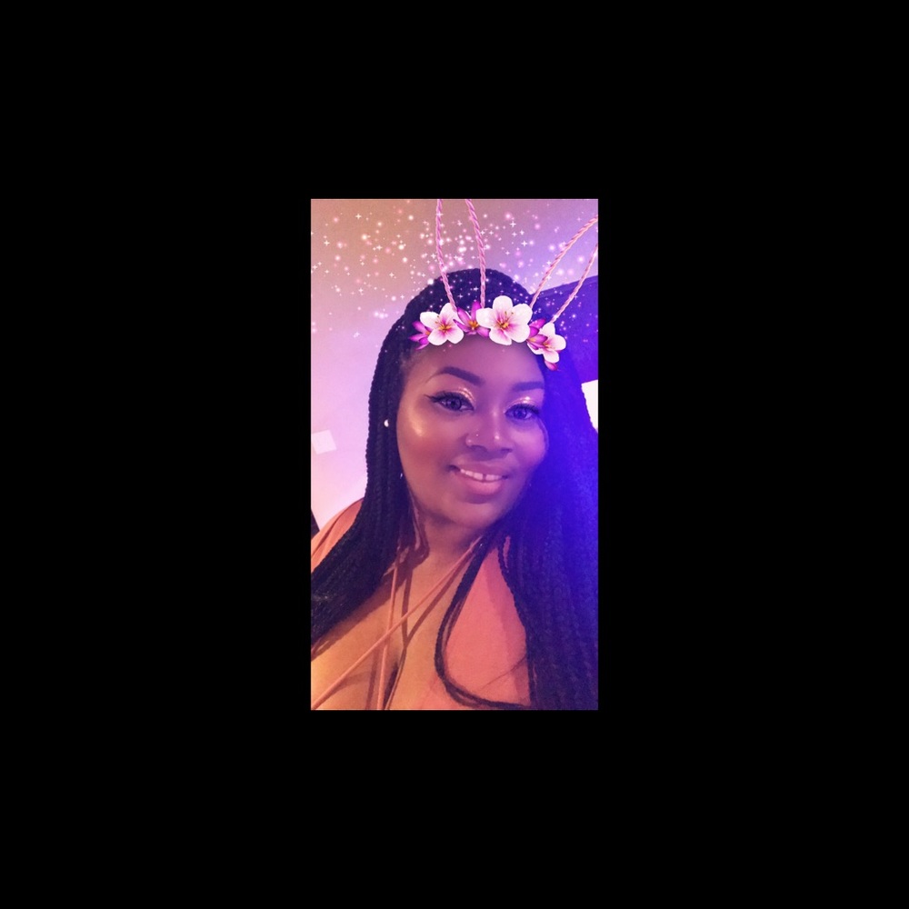 Meet your Posher, Tiffany